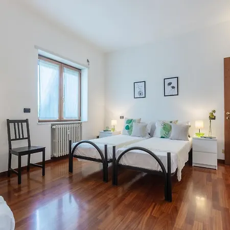 Guesthost - Prospettiva Corso Giovecca *