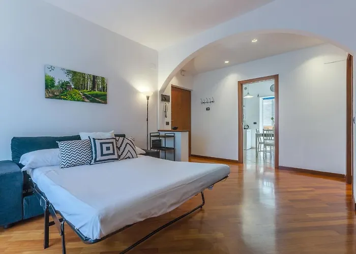 Guesthost - Prospettiva Corso Giovecca * 페라라