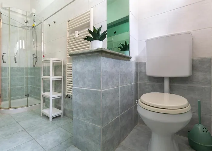 Guesthost - Prospettiva Corso Giovecca * 페라라